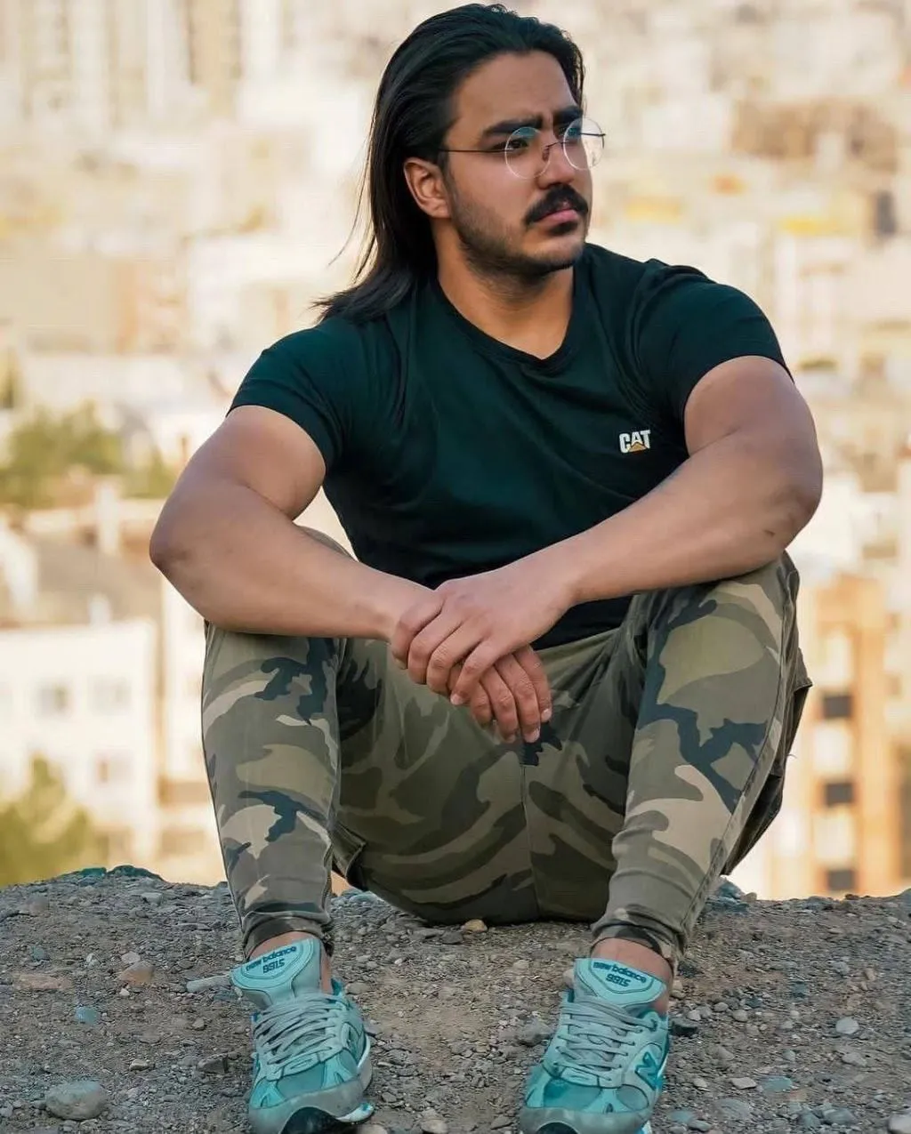 در عملیات روانی فریب اخبار دروغ را نخورید و در زمین طراحان آن بازی نکنید