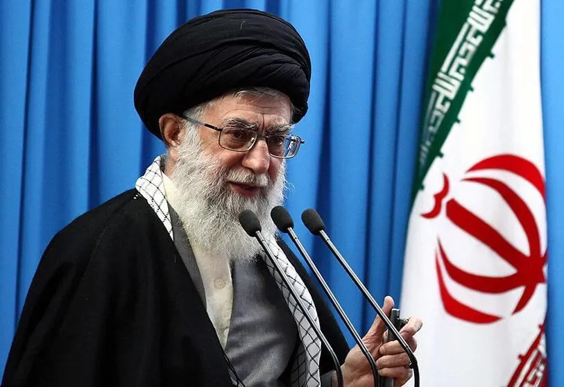  آیا دستگاه‌های متعدد اطلاعاتی، امنیتی و انتظامی و در راس آنها شوراهای امنیت کشور و هماهنگی اطلاعات به وظایف ذاتی خود واقف نبودند و منتظر اشاره وموضع گیری علنی آیت‌الله خامنه‌ای بودند؟