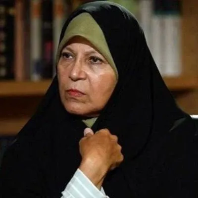 فائزه هاشمی روز سه شنبه حدود ۸ الی ۹ شب در محدوده شهرک امید توسط وزارت اطلاعات بازداشت و به بند ۲۰۹ زندان اوین منتقل شده است.