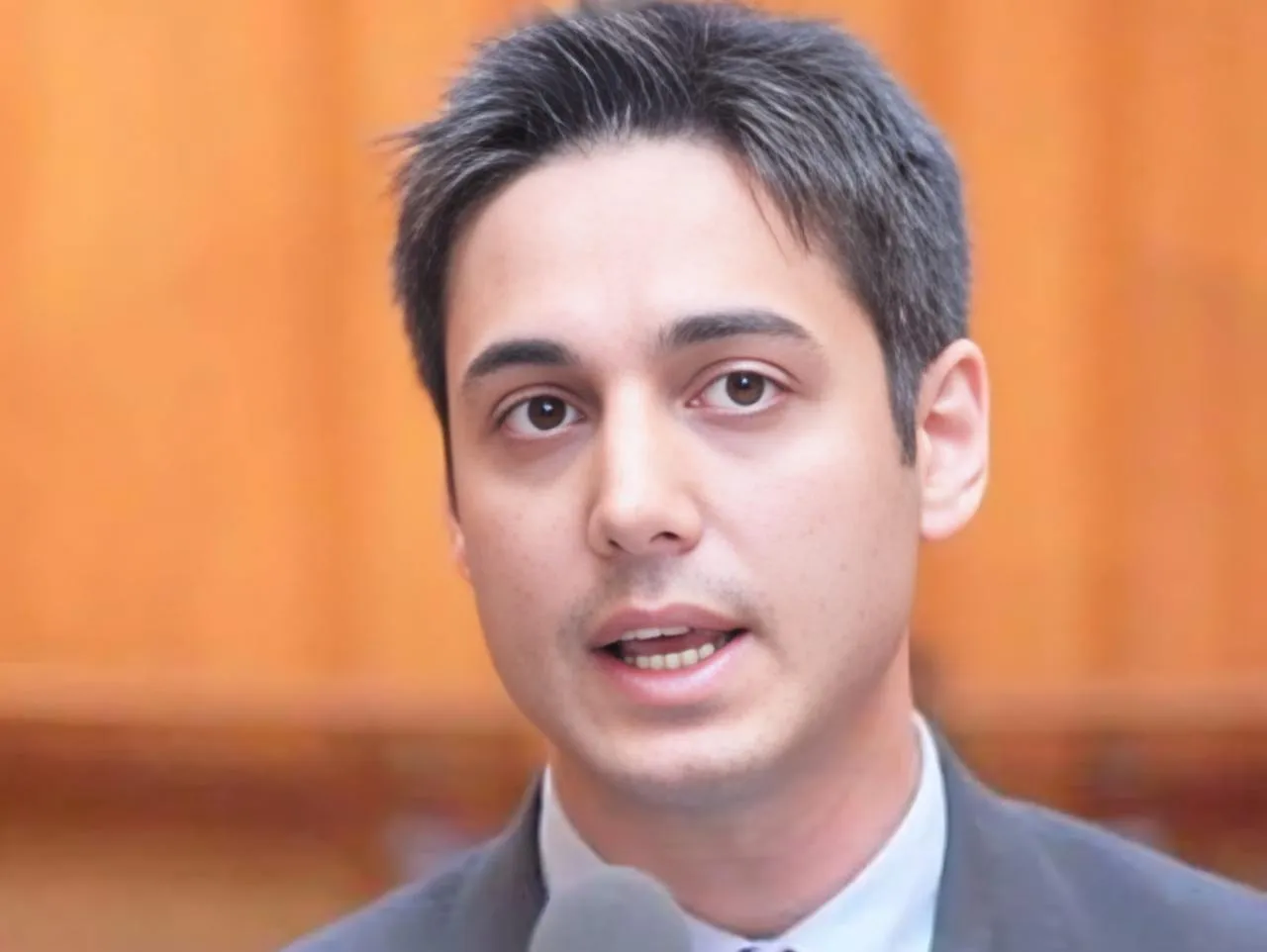 سازمان عفو بین‌الملل با اشاره به مرگ کیانوش سنجری، روزنامه‌نگار و فعال سیاسی در ایران، اعلام کرد: سال‌ها بازجویی، بازداشت ناعادلانه، شکنجه و تبعید کیانوش سنجری را رنج داد، در حالی که سرکوبگران بی‌مجازات ماندند.