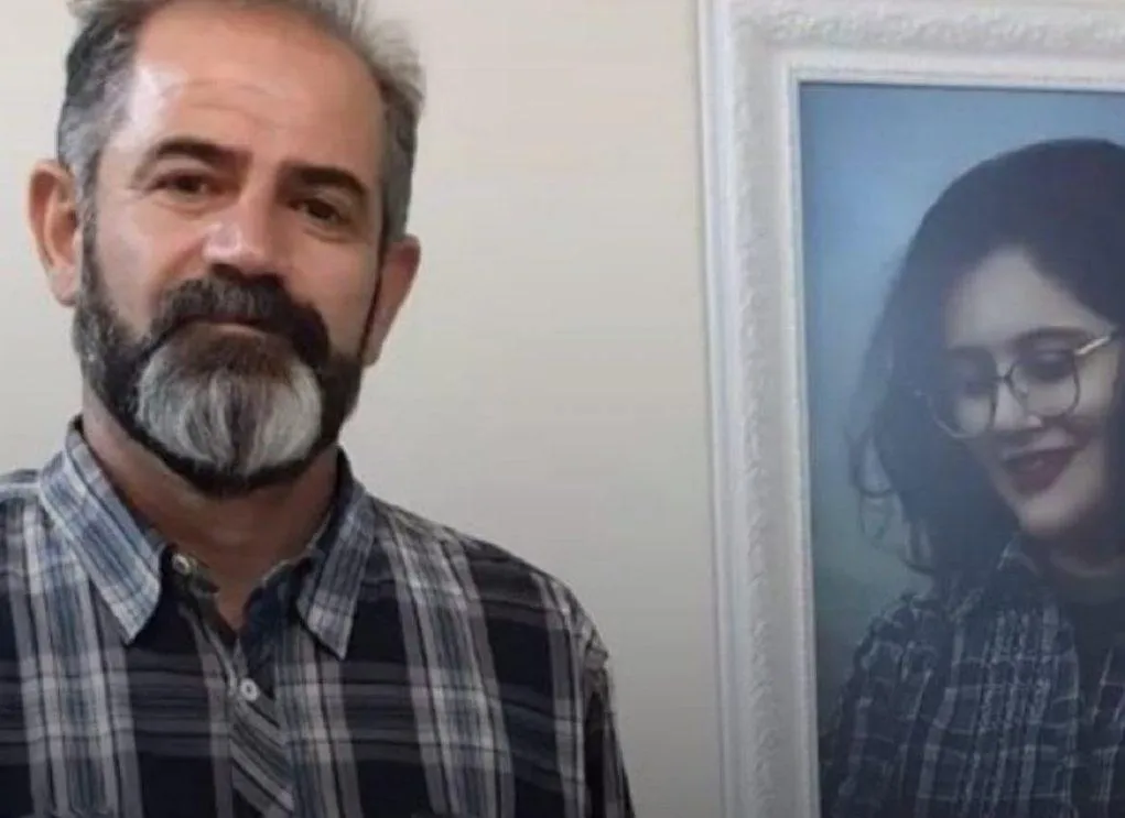 مجد امینی، پدر مهسا (ژینا) امینی، می‌گوید به دنبال اعتراض به حکم اعدام پخشان عزیزی به دادسرا احضار و با دو اتهام مواجه شده است.