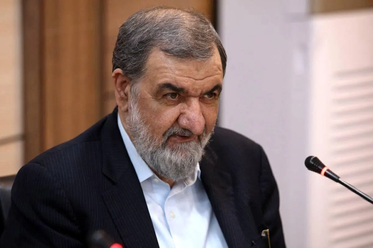 محسن رضایی: دشمنان یکبار دیگر برای ایران سنگ اندازی کنند قاطع‌تر از گذشته دهانشان را خرد می‌کنیم/ نباید مشکلات روزمره را با انقلاب اسلامی برابر کنیم
