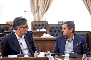  تیم اقتصادی دولت پزشکیان، زنگ هشدار افزایش تورم را نمی‌شنید؟ / بازار به سیاست‌های ارزی دولت کاری ندارد و راه خود را می‌رود