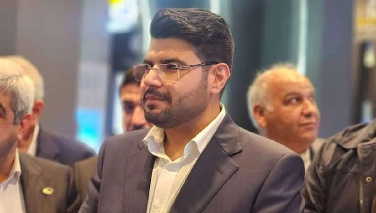 با فشار مسئولان ارشد حفاظتی و پیش از تشکیل پرونده قضایی برای او و سایرین «محسن بیگلربیگی» از سمت‌‌های خود در هلدینگ خلیج فارس استعفا داد