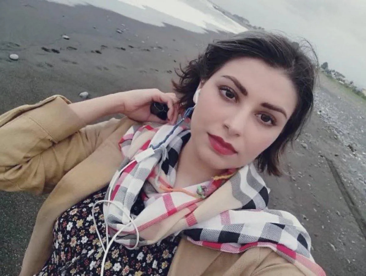  بیش از ۱۵۰ نفر از روزنامه‌نگاران و دست‌اندرکاران رسانه‌ در نامه‌ای به غلامحسین محسنی اژه‌ای، رئیس قوه قضاییه ایران، خواستار آن شدند که ویدا ربانی، روزنامه‌نگار زندانی در اوین، پیش از نوروز ۱۴۰۴ آزاد شود.