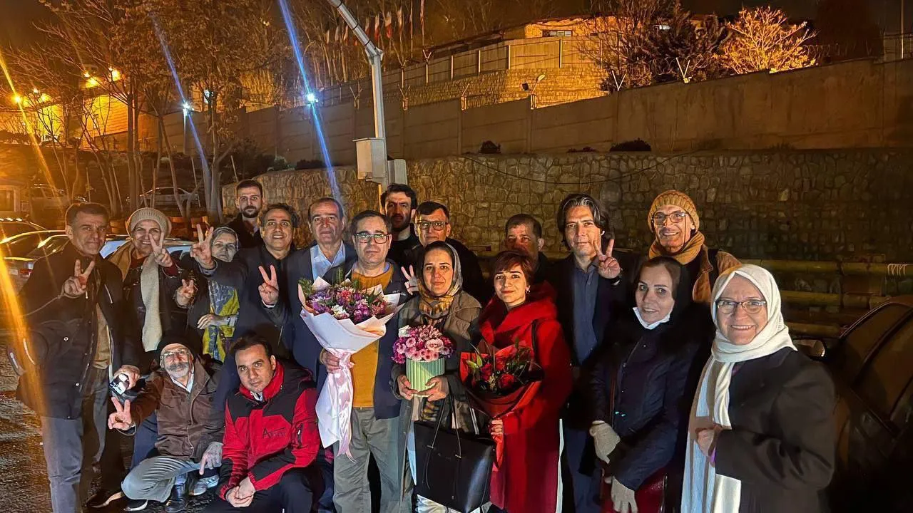  محمد حبیبی عضو کانون معلمان، ساعتی پیش آزاد شد.