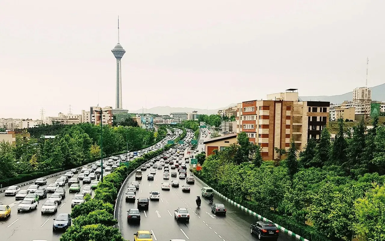 تراموای چینی ارسالی، دست دوم بوده است؟ چمران: به من گفتند نو بوده، خبر ندارم../خبرانلاین