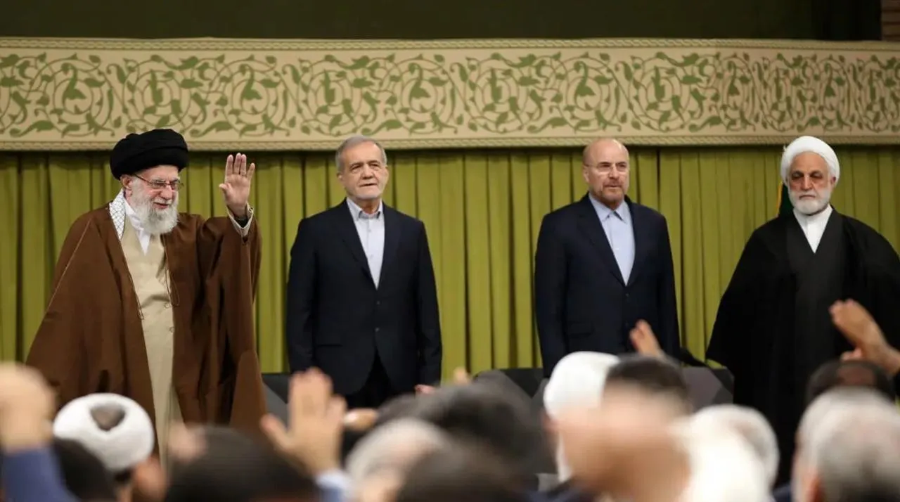  سران قوا و جمعی از کارگزاران جمهوری اسلامی شنبه با آیت‌الله خامنه‌ای دیدار خواهند کرد