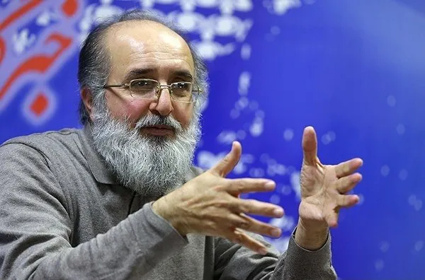  انتقاد صریح معاون اسبق بانک مرکزی: دولت احمدی‌نژاد با ۸۰۰ میلیارد دلار پول نفت چه کرد؟
