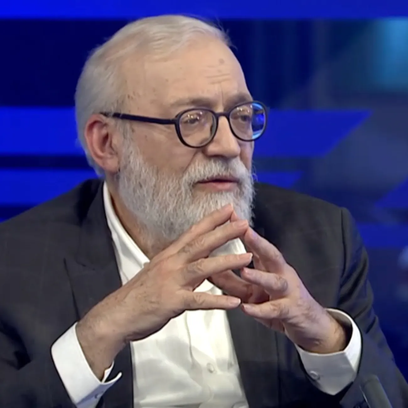 بشنوید | از اکراه تا اعتماد / جواد لاریجانی: مذاکرات غیرمستقیم با آمریکا حکایت از یک اکراه از سوی دولت ما دارد