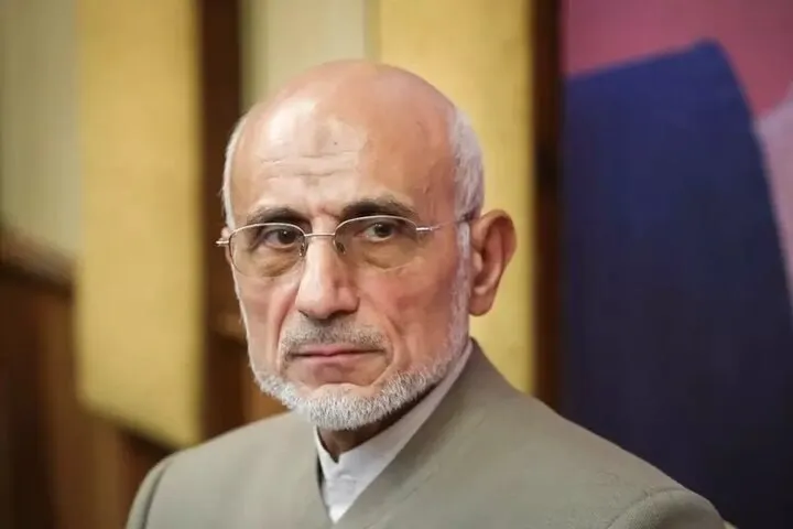  حمله روزنامه نزدیک به قالیباف به میرسلیم: او آدم قدکوتاهی است