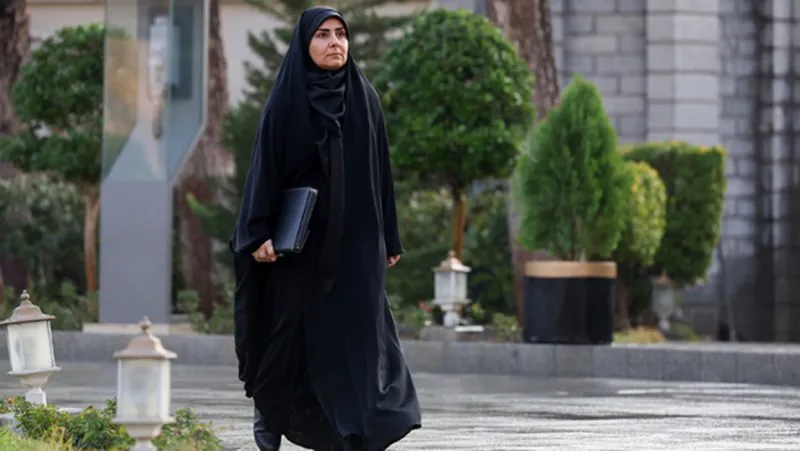سفر وزیر راه و شهرسازی به کیش، خانوادگی و با هزینههای شخصی بوده است