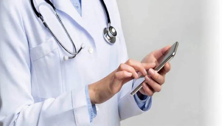  حدود ۸۰۰ پزشک بلاگر داریم