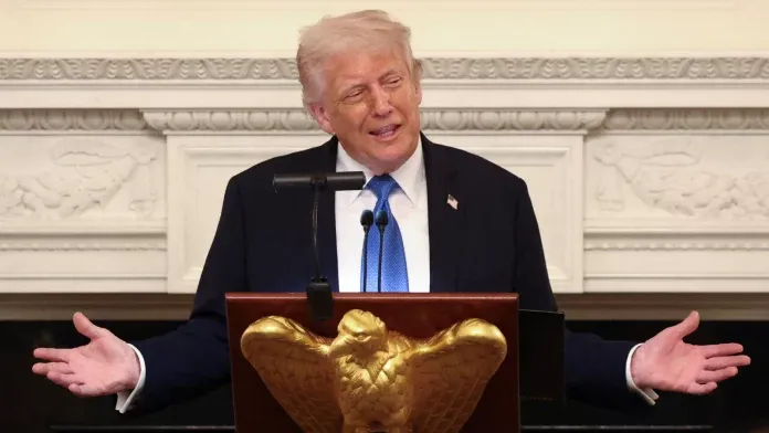 ترامپ: امیدوارم برنامه هسته‌ای ایران بدون دخالت آمریکا از بین برود