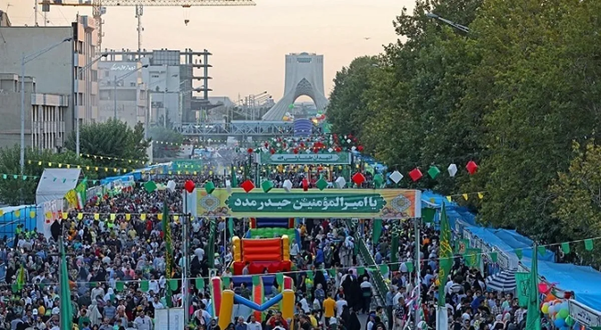  روزنامه جمهوری اسلامی: قرار بود بنیاد مستضعفان و کمیته امداد در خدمت گسترش عدالت و رفع فقر باشد اما نشد/مهمانی۱۰کیلومتری غدیر، مشکل مردم را حل نمی‌کند