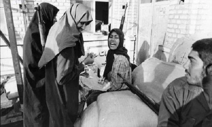  دختران مدافع خرمشهر مجبور شدند موهای‌شان را از ته بزنند