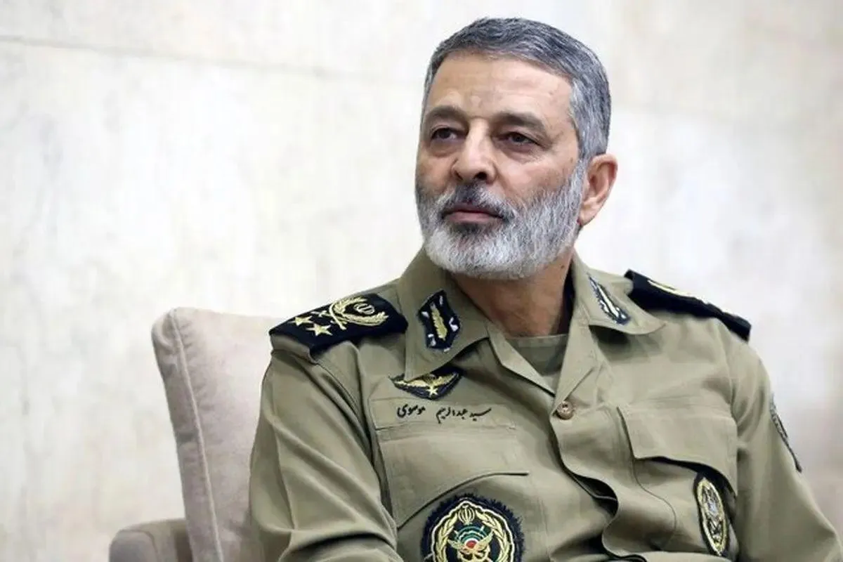  سرلشکر موسوی، فرمانده کل ارتش: اگر اسرائیل برای دریافت وعده صادق دیگری عجله دارد، ما برای فرود آوردن ضربه مقتضی، کاملا آماده‌ایم