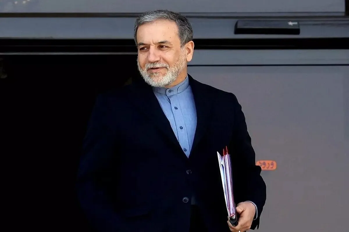 پاسخ عراقچی به تهدید وزیر خارجه فرانسه برای فعال سازی مکانیسم ماشه: این اقدام از نگاه ما معادل یک حمله نظامی خواهد بود.