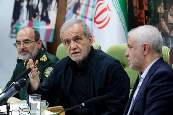  پزشکیان: بازگرداندن مهاجران افغانستانی اقدامی ضروری و به نفع خودشان است/ تلاش هم خواهیم کرد که این اقدامات در نهایت احترام به پیش برود