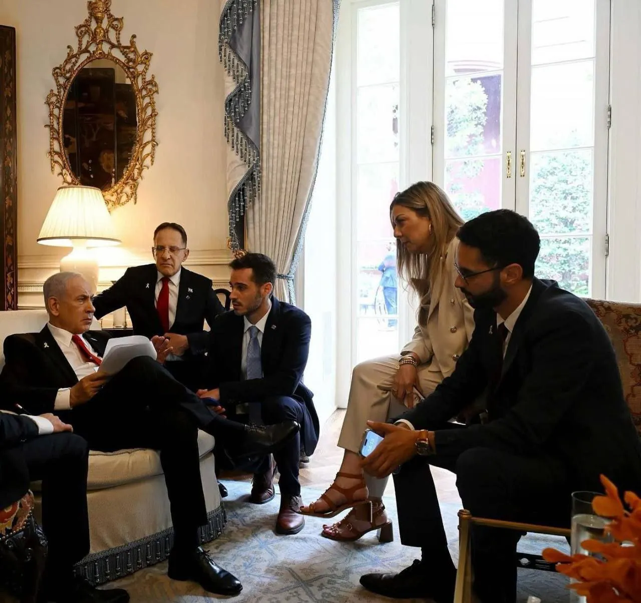  در حالیکه نتانیاهو در کاخ سفید بود خبر حادثه کمین و کشته شدن سربازان در شمال غزه به او داده شد.