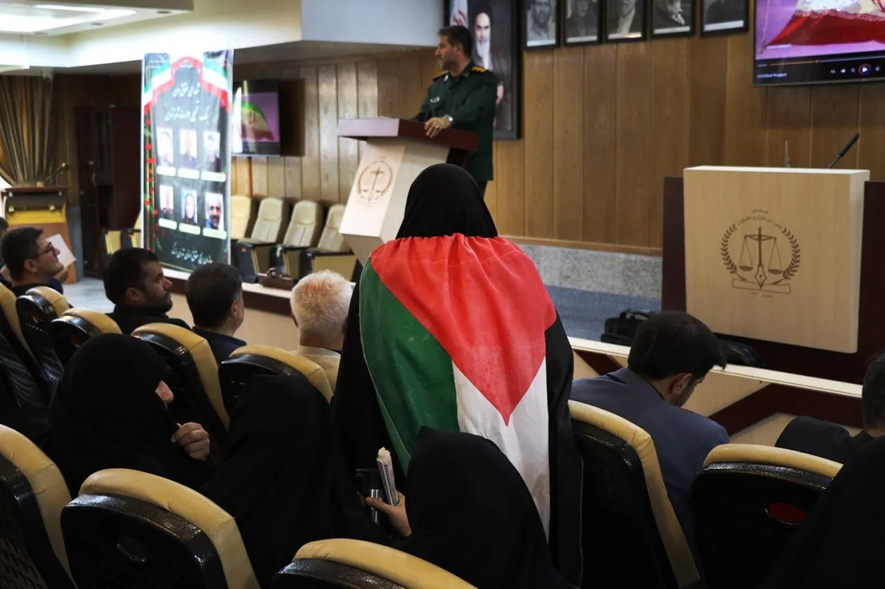  برگزاری نشست «عفاف و حجاب» در کانون سردفتران و دفتریاران