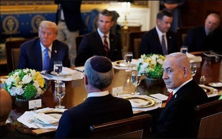 خبرنگار الجزیره به نقل از کاخ سفید: دیدار رئیس جمهور ترامپ و نتانیاهو بدون هیچ بیانیه‌ای پایان یافت