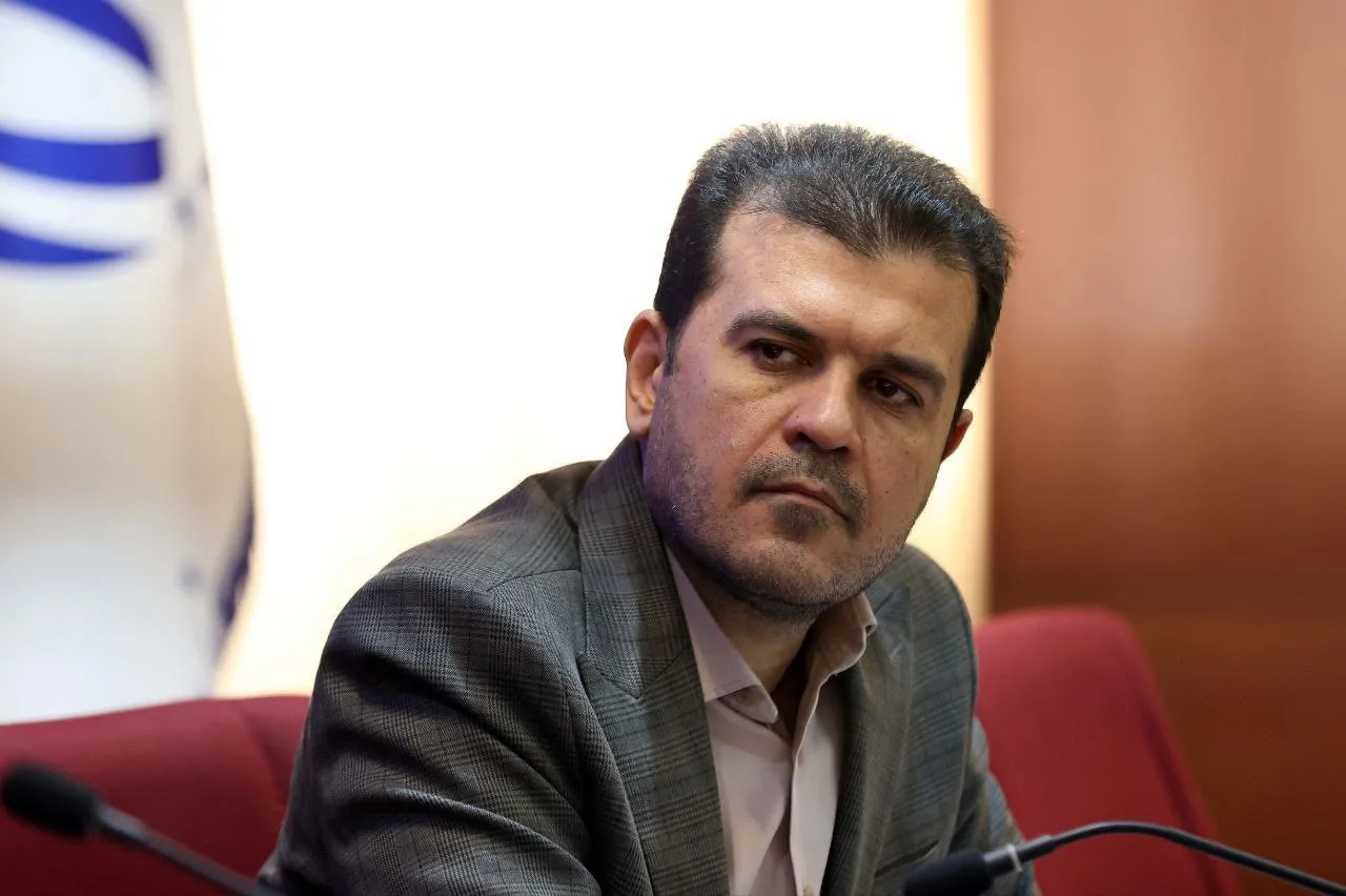  آقای افشین، معاون رییس جمهور در امور علمی و فناوری و اقتصاد دانش بنیان آقای خیاطیان، دبیر کارگروه تخصصی صندوق های پژوهش و فناوری درود