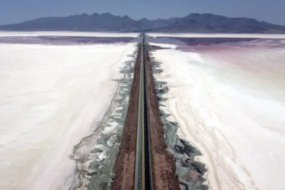  طغیان انواع بیماری ها با خشک شدن دریاچه ارومیه/ فرصت احیا اندک است