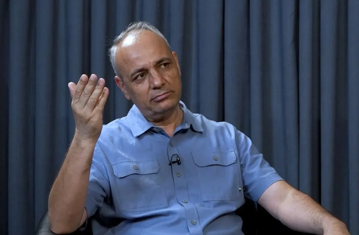  این نوع اشارات سمّ است!_احمد زیدآبادی