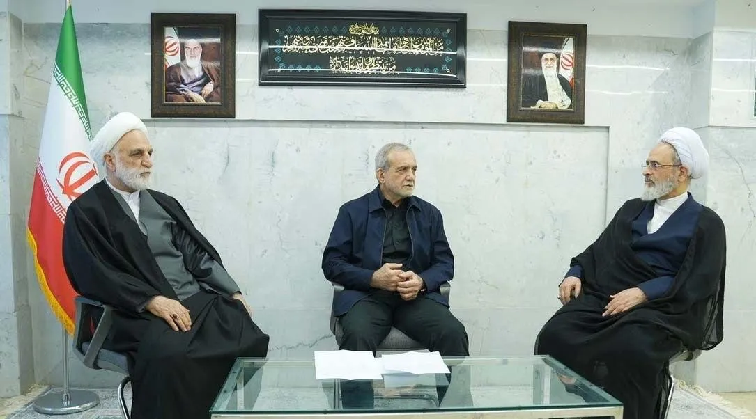 چرا در جمهوری اسلامی به فوریت رهبر سوم انتخاب نمیشود؟