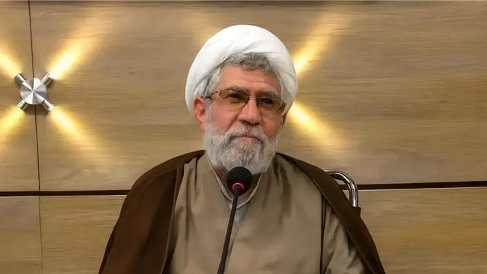  عبدالرحیم سلیمانی اردستانی به ۶ سال حبس، جزای نقدی و خلع لباس روحانیت محکوم شد