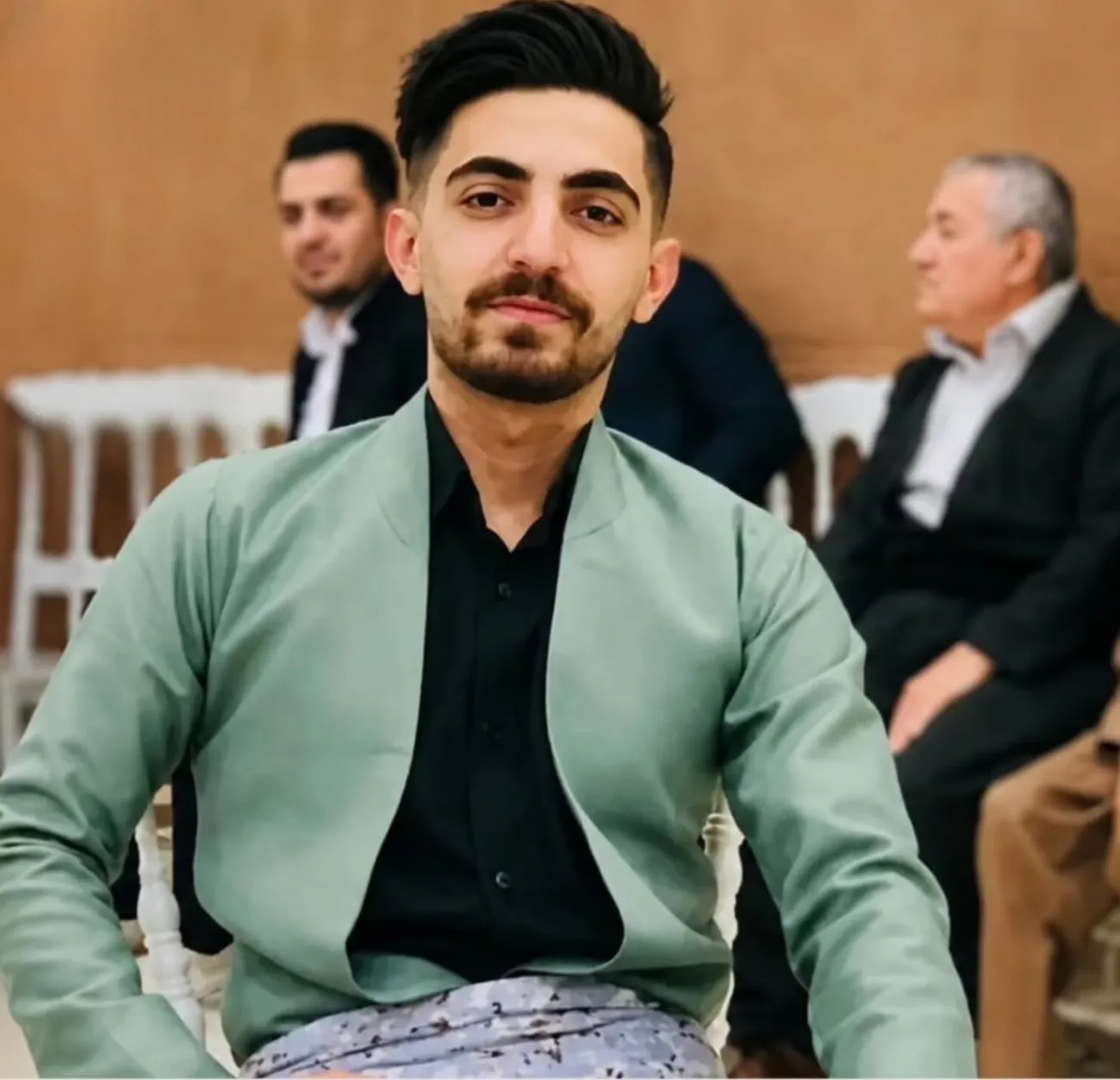 آقای دکتر کولیوند رییس جمعیت هلال احمر درود جوانی اهل شهرستان مریوان، عصر روز شنبه در سد داریان و حوالی روستای ناو در سیروان جان خود را از دست داد