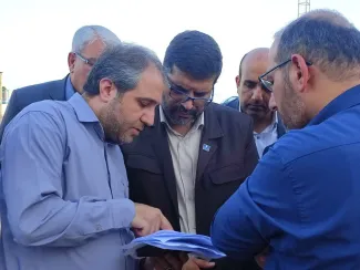 پس از انتشار خبر تجمع مردم متقاضی شهرستان ساوه در فرمانداری محل برای مسکن ملی ۱۸ ماهه که پس از ۴۸ ماه انتظار برای ساخت مسکن ها در عبدی مدیا، مدیرکل دفتر بازرسی، ارزیابی عملکرد و حقوق شهروندان وزارت راه و شهرسازی موضوع را پیگیری کرد.