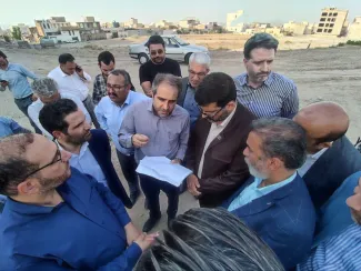 پس از انتشار خبر تجمع مردم متقاضی شهرستان ساوه در فرمانداری محل برای مسکن ملی ۱۸ ماهه که پس از ۴۸ ماه انتظار برای ساخت مسکن ها در عبدی مدیا، مدیرکل دفتر بازرسی، ارزیابی عملکرد و حقوق شهروندان وزارت راه و شهرسازی موضوع را پیگیری کرد.