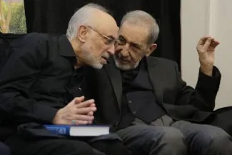 دکتر علی اکبر ولایتی مشاور آیت‌الله خامنه‌ای در امور بین‌الملل با دکتر سنایی معاون سیاسی دفتر رئیس جمهور، دکتر صالحی وزیر اسبق امور خارجه و تخت‌روانچی معاون وزیر امور خارجه ایران دیدار و گفت‌وگو کرد