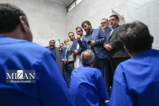 بازدید اعضای کمیسیون قضایی و حقوقی مجلس شورای اسلامی از زندان اوین