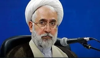موحدی: قانون عفاف و حجاب را سیاسی نکنید