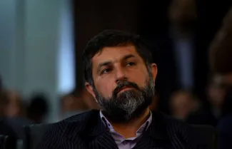 مرور تاریخی رفتار زشت و از روی ترس غلامرضا شریعتی استاندار تسبیح به دست و جوانِ مومن انقلابی وقت خوزستان با یک هموطن دردمند