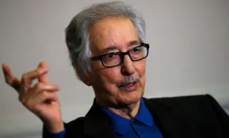 سوال حسین دهباشی از سید ابوالحسن بنی صدر، نخستین رئیس جمهور ایران. آقای بنی صدر چه شد که جنگ شروع شد؟