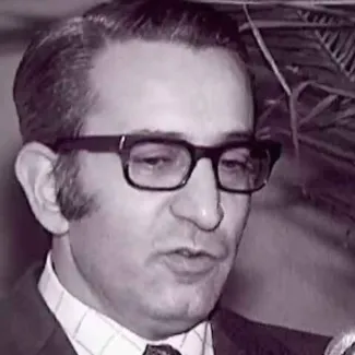 بشنوید | طنین تاریخ | قسمت هشتاد و چهارم آروزهای بزرگ اکبر اعتماد برای ایران هسته‌ای از نیروگاه اتمی تا شیرین کردن آب