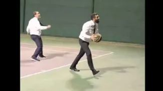 محمد الجولانی در حال انجام بازی بسکتبال و پرتاب ۳ امتیازی!
