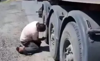 دادستان اردبیل: فردی که راننده تریلی را به‌خاطر حمل بار تهدید می‌کرد، بازداشت شد