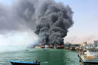  آخرين وضعيت امدادرسانى در آتش‌سوزی کشتی حامل متانول در بندر دیر 