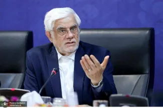 عارف، معاون اول رئیس‌جمهور در جلسه ستاد تنظیم بازار: هرگونه افزایش قیمت کالا و خدمات تا اطلاع ثانوی به جز مواردی که کارگروه تنظیم بازار تایید و در ستاد تصویب می‌شود ممنوع است