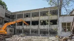  فخرالسادات محتشمی‌پور در گفتگو با امتداد مطرح کرد؛ اتاق ۶ در ۶ حدود ۳۴ زندانی را در خود جای داده/ ۸ تخت سه طبقه در این فضا وجود داشته و مابقی زندانیان روی زمین می‌خوابند