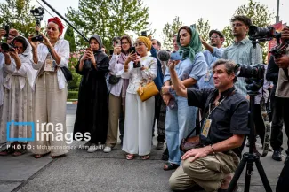  بازدید خبرنگاران خارجی از ساختمان شیشه‌ای صداوسیما
