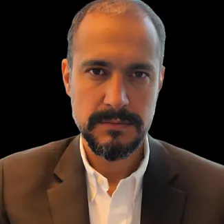 کاوه مدنی