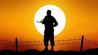 عبدی مدیا چهارم مهرماه روز ملی #سرباز را به فرد فردِ سربازان فداکار این مرز وبوم تهنیت میگوید.