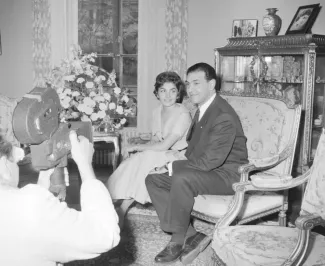 ازدواج با شهناز پهلوی و ورود به دربار