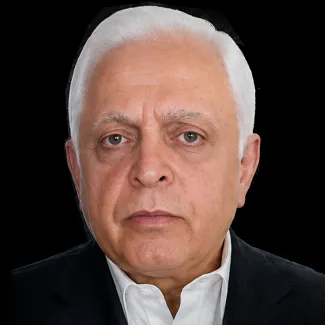 حسن اعتمادی